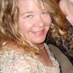 Meet your Posher, Christy